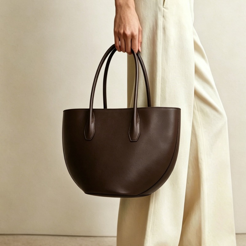 여성용 숄더 토트백 고급 하프문 천연 가죽 구조형 탑  - Structured Handbag Top Handle 리뷰 및 가격